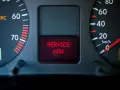 Cruscotto Golf 7 con spia EPC accesa e messaggio "SERVICE NOW".