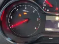 Spia difetto motore Opel Crossland X: icona chiave inglese e motore con gocce d'acqua accese. Controllare il veicolo.