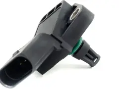 Sensore pressione turbo guasto, componente nero in plastica con connettore e anello verde.