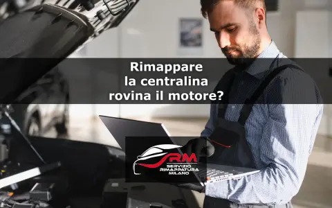 Meccanico con laptop davanti a motore aperto. La domanda è: "Rimappare la centralina rovina il motore?".
