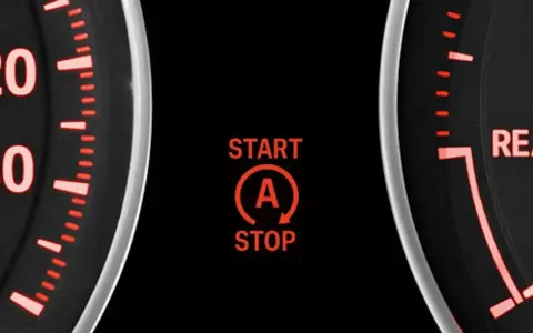 Cruscotto Fiat Tipo: spia Start & Stop non disponibile. Controllare motore.